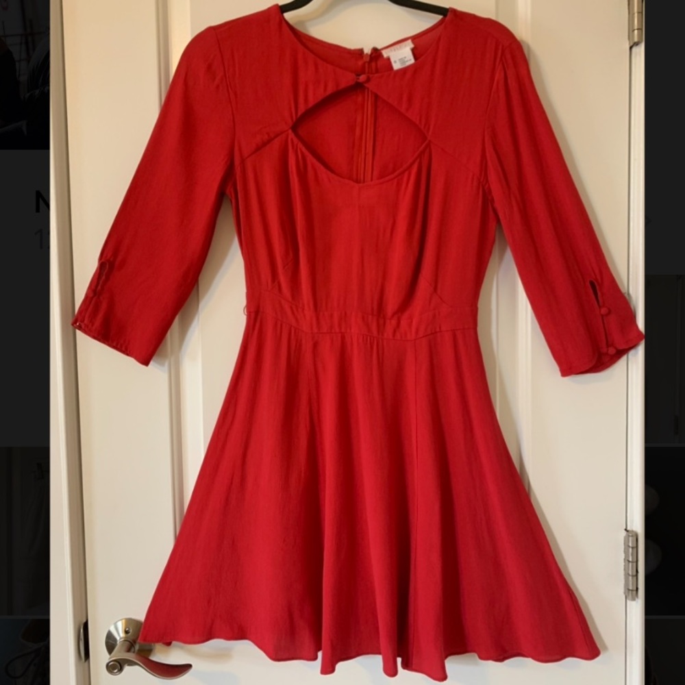 Red A-line cutout dress